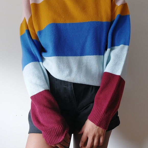 Colorblock Sweater - Picture 2 of 4
